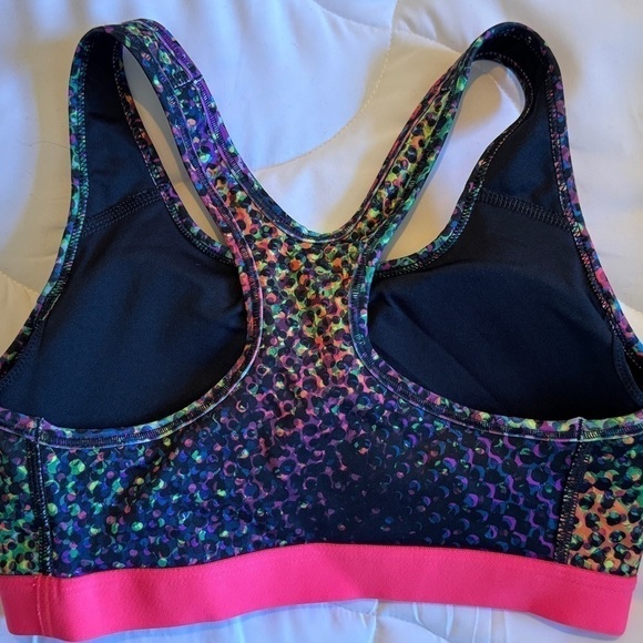 Nike Dri-Fit Classic Kaleidoscope Sports Bra Size Small - Picture 3 of 4